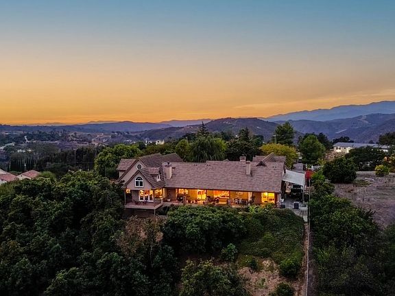 2nd image of 1609 Santa Margarita Dr