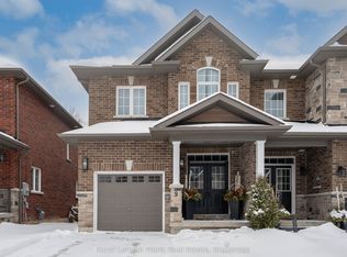 9 Michael Cummings Ct, Uxbridge, ON