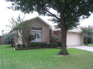 4656 Heatherbrook Ln, Grand Prairie, TX 75052