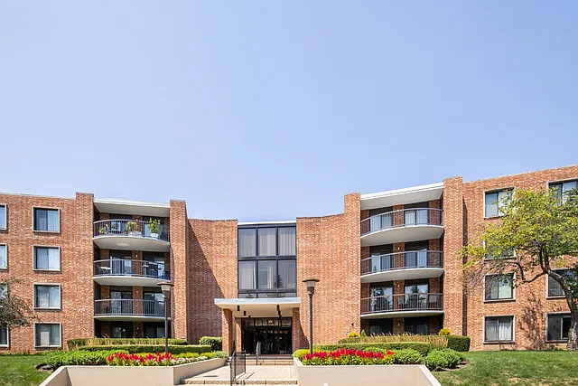 1515 E Central Rd #258A