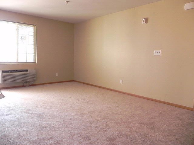 2nd image of 164G Bertram Dr