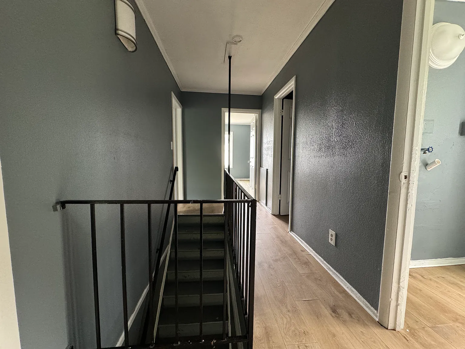 4 bed, 1.5 bath, 1250 sqft, $2,445 — Photo 4