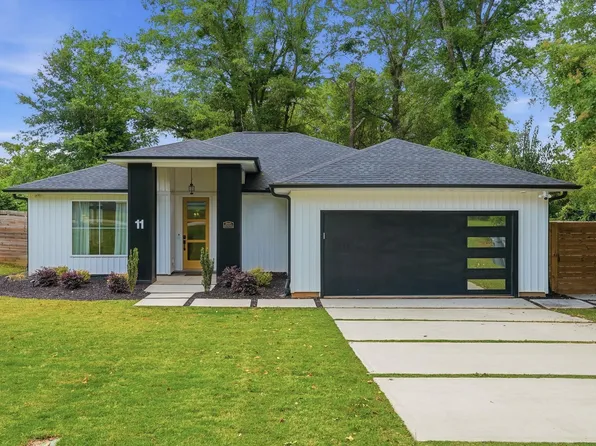 11 Milton Dr, Greenville, SC 29605