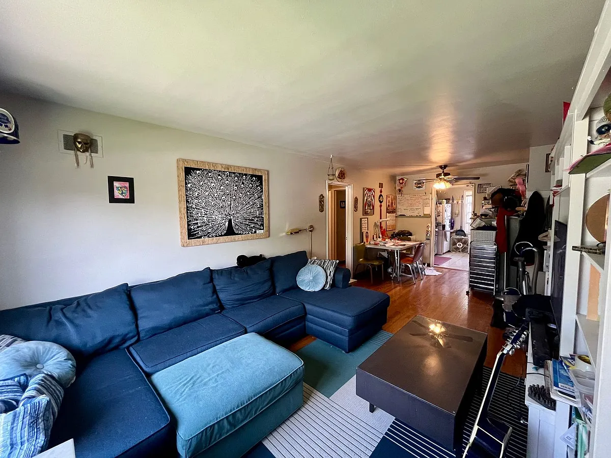 Building Photo - 4286 N Wilson Dr