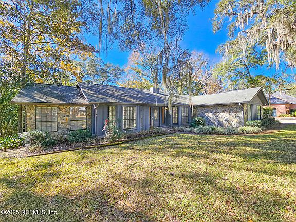 2nd image of 11306 SE 220TH Terrace