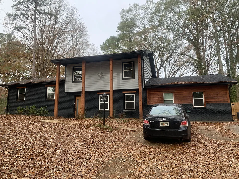 2686 Yale Ter #1
