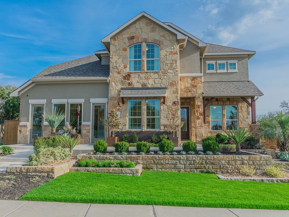 Highlands Front Exterior