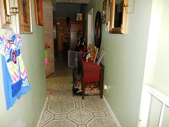 4th image of 11835 S Evelyn Cir