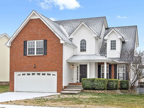 3rd image of 688 Foxfield Dr