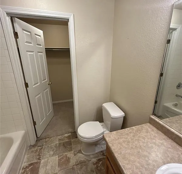 3011 Mandalay Grv #9 — Photo 26