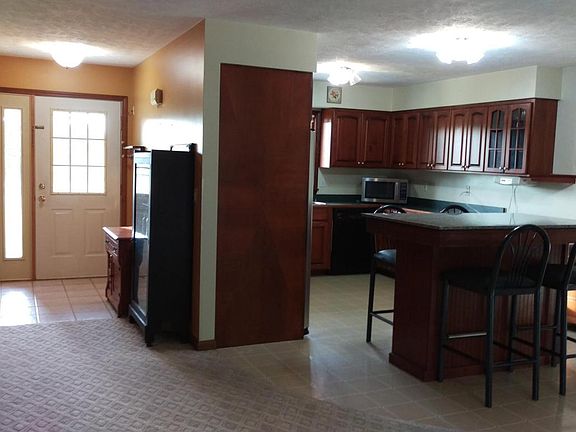 5th image of 5065 Country Ln