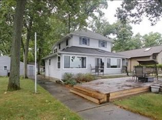 1401 Lakeview Dr, Portage, MI 49002