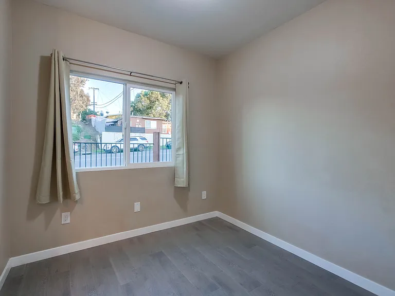 853 Winston Dr — Photo 7