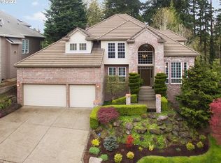 586 Weidman Ct, Lake Oswego, OR 97034