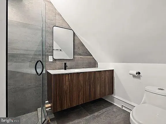 1308 State St #6 — Photo 6