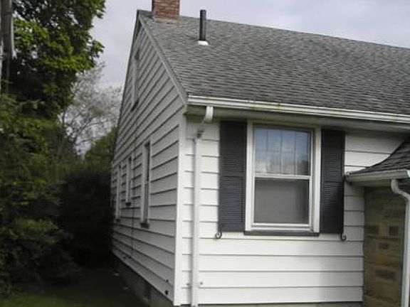 2nd image of 712 Palmer Ave