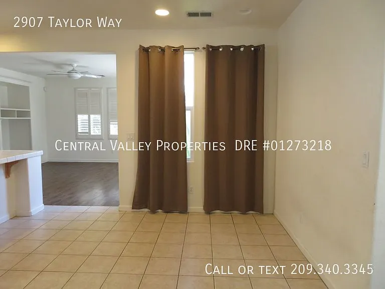 2907 Taylor Way — Photo 7