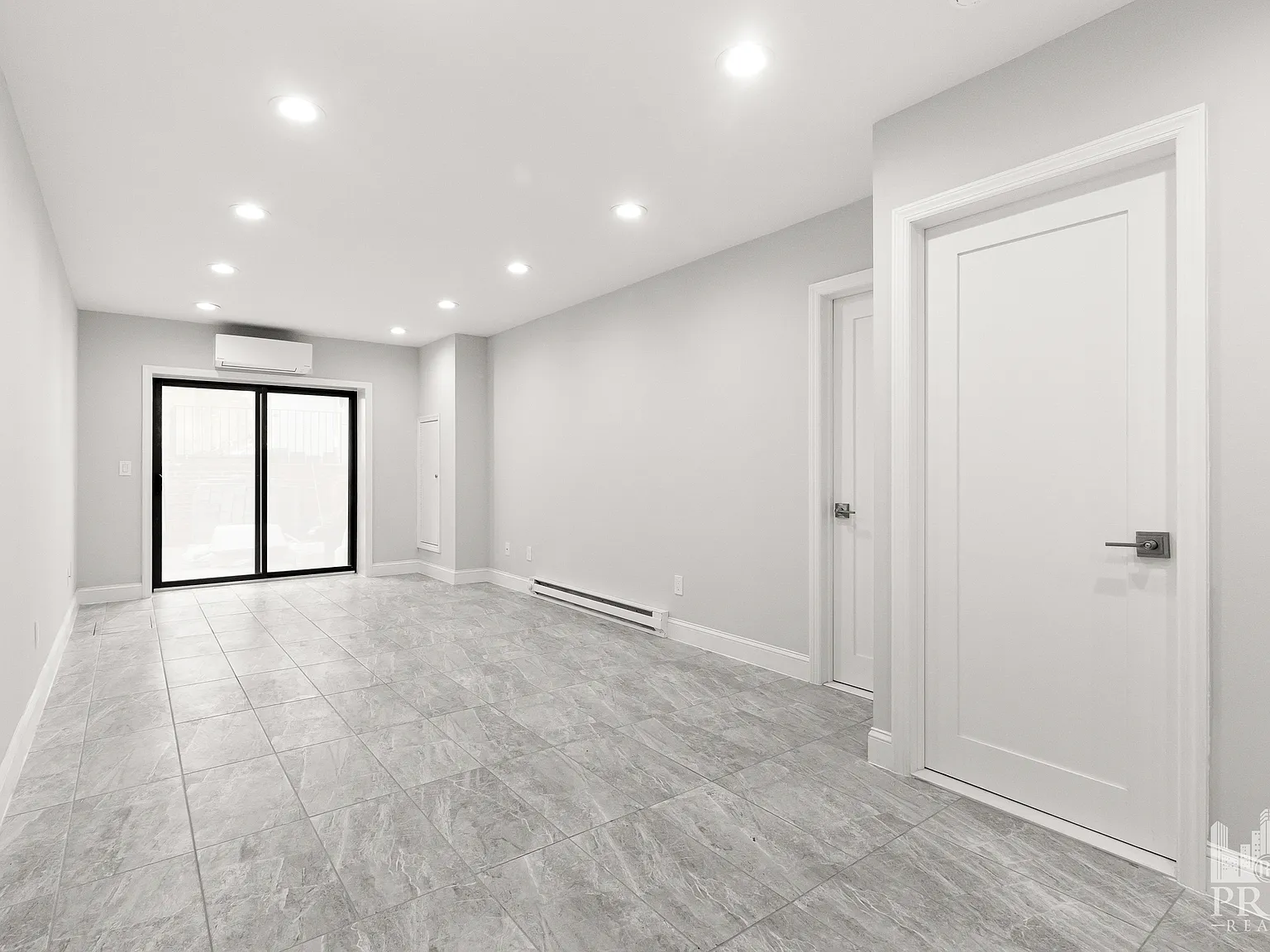 312 East 83rd Street — Photo 2