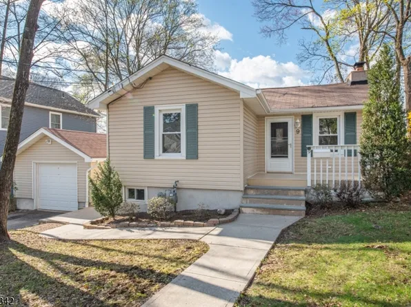 9 Roanoke Ave, Parsippany-Troy Hills Twp., NJ 07034