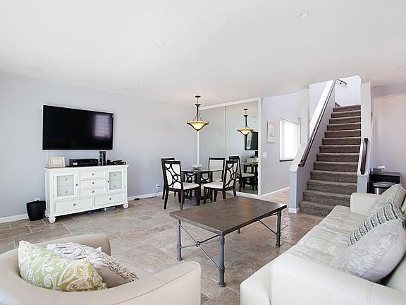 2nd image of 724 Balboa Ct #724