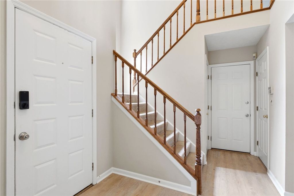 803 Park Hill Ct, Dayton, OH - View 5