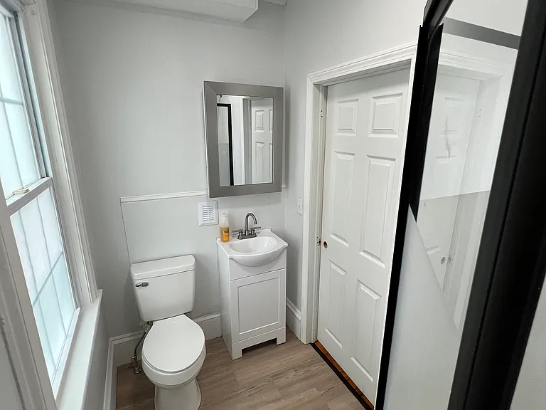 65 Arnold St #2 — Photo 6