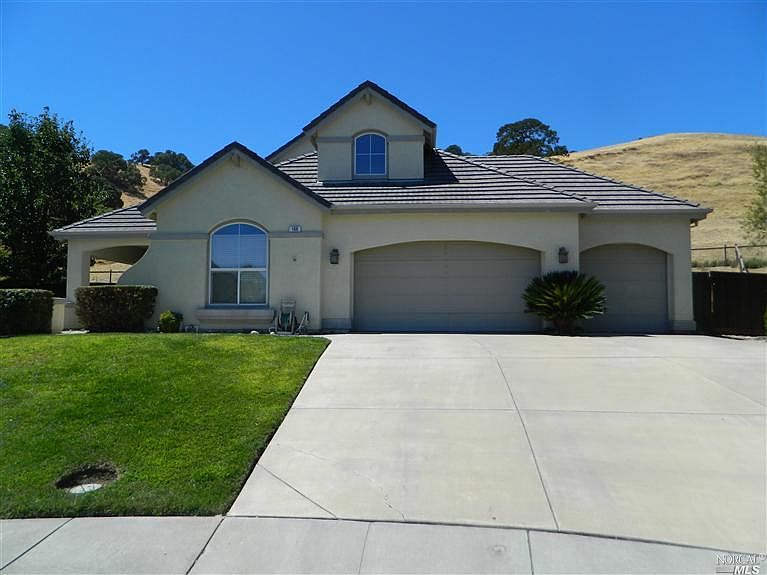 1st image of 166 Skyview Pl