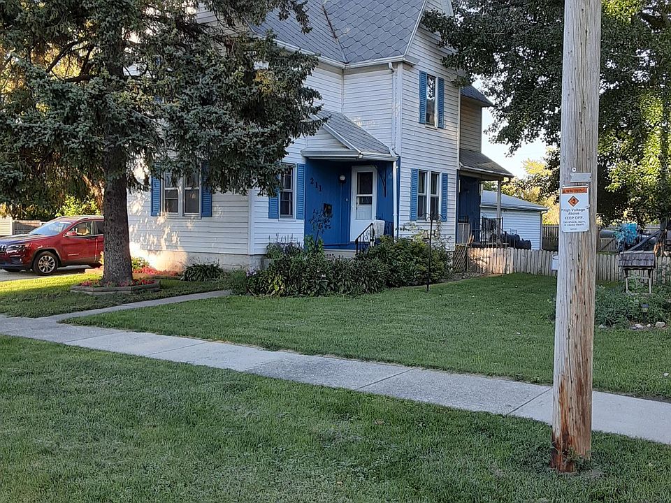 1st image of 211 N Lincoln Ave