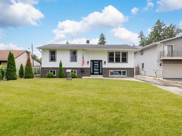 17W667 Lorraine Ave, Addison, IL 60101
