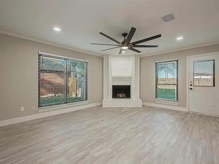 15314 Chestnut Falls Dr — Photo 8