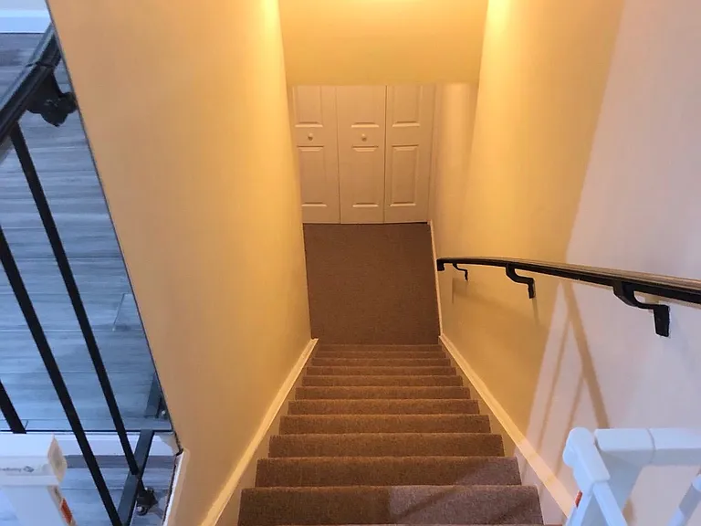 166 Surrey Ct #166 — Photo 18
