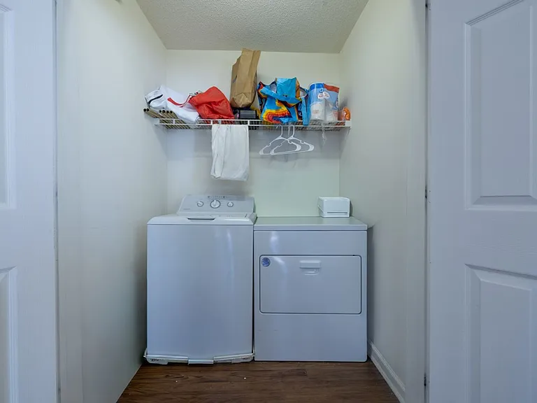 102 University Village Dr #L — Photo 44