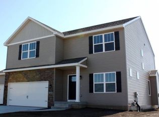 7400 Dawn Dr, Johnston, IA 50131