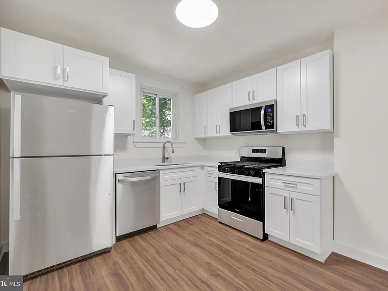 140 S Keswick Ave — Photo 6