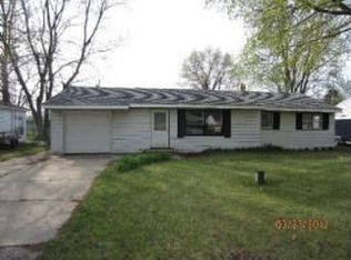 2027 Will James Rd, Rockford, IL 61109