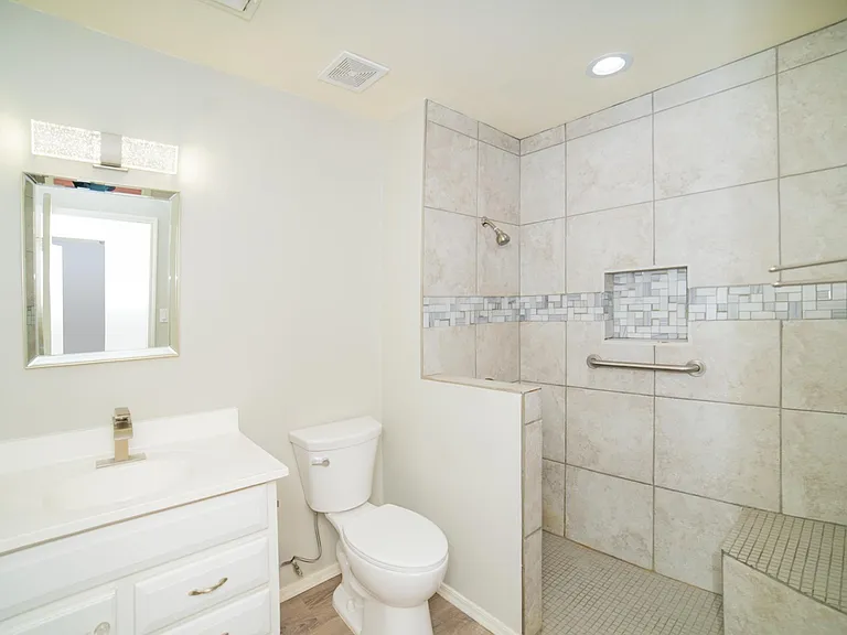 4350 W 17th Ln — Photo 7