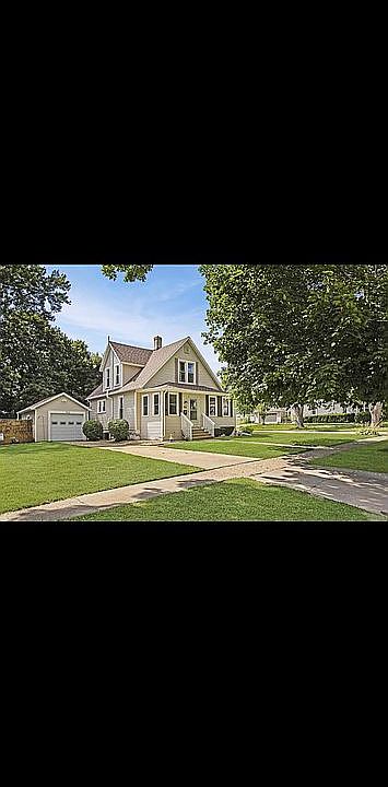 1st image of 702 S Burchard Ave