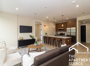 3042 W Irving Park Rd, Chicago, IL 60618