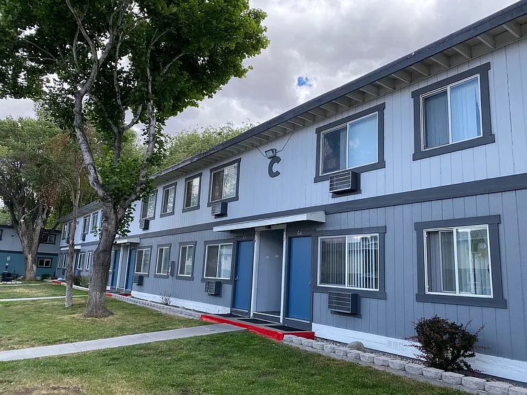 Mountain Vista Apartments — Photo 31