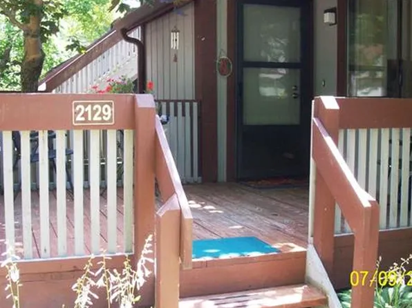 2129 Pinebrook Trl, Cuyahoga Falls, OH 44223