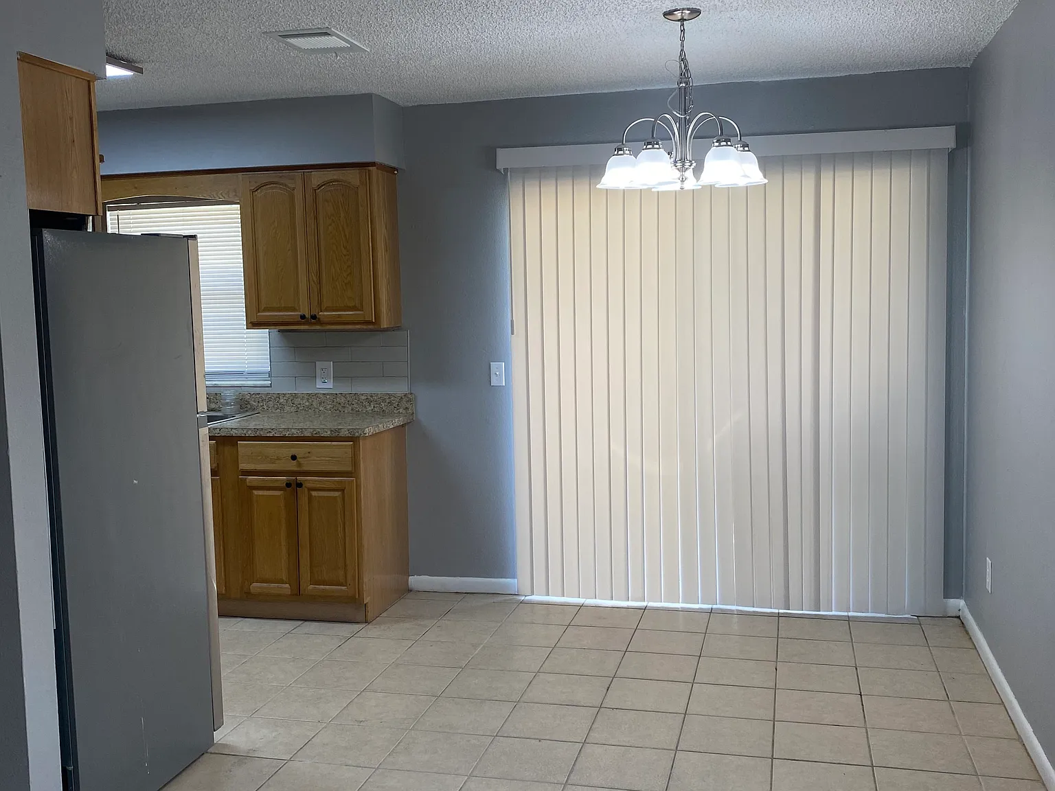 2 bed, 900 sqft, $1,175 — Photo 2