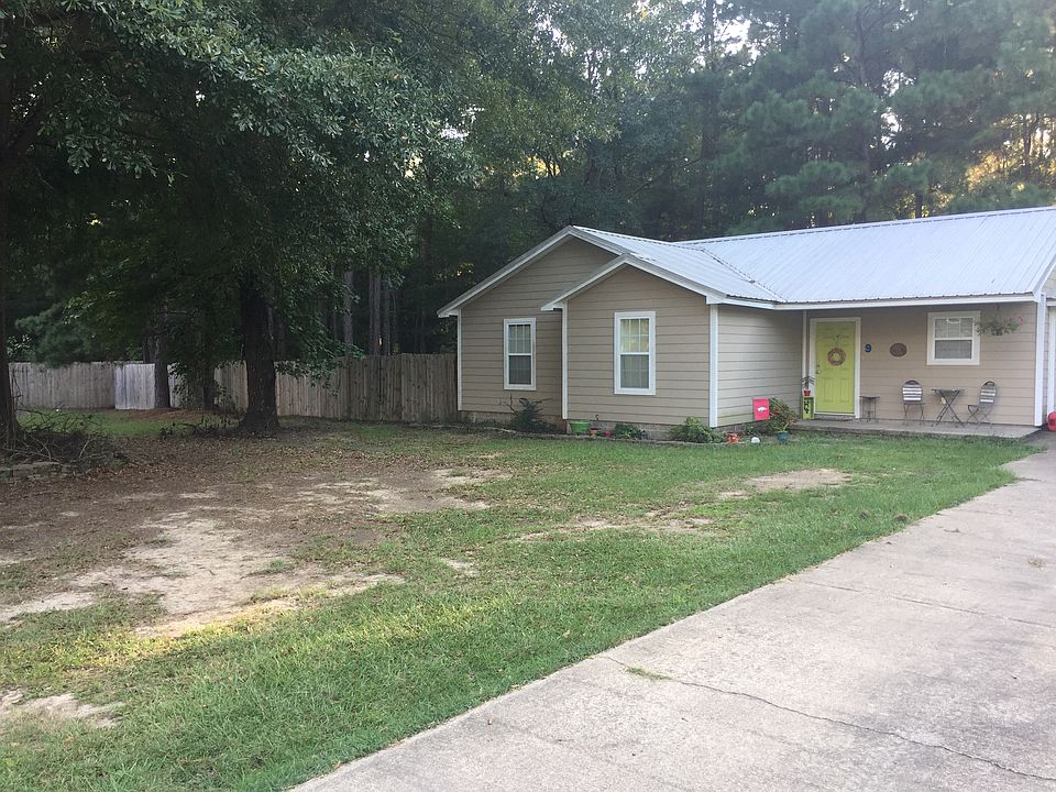 2nd image of 9 Paradise Cir