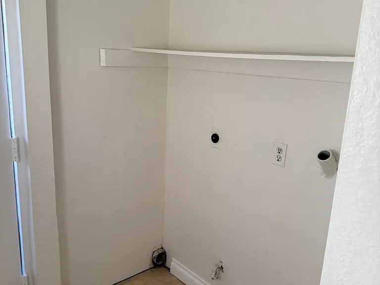 5335 Argos St — Photo 11