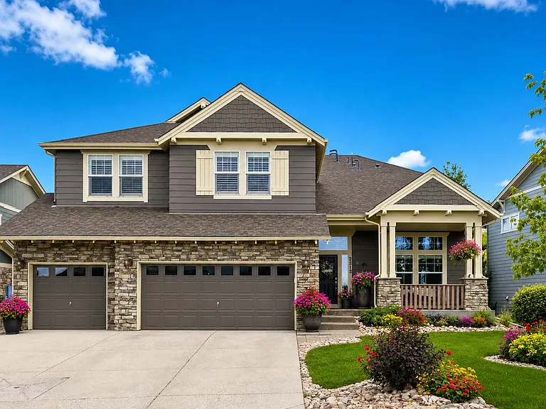 2212 Ridgetrail Dr — Photo 1