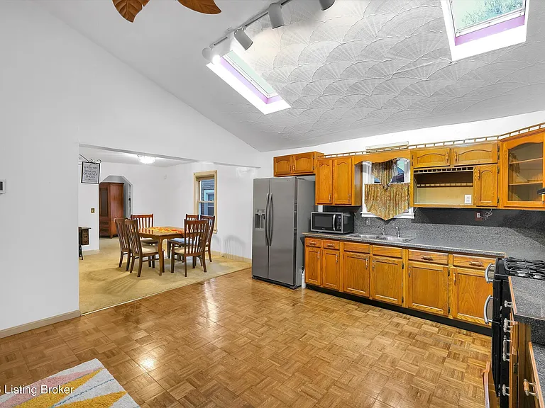 3534 Algonquin Pkwy — Photo 19