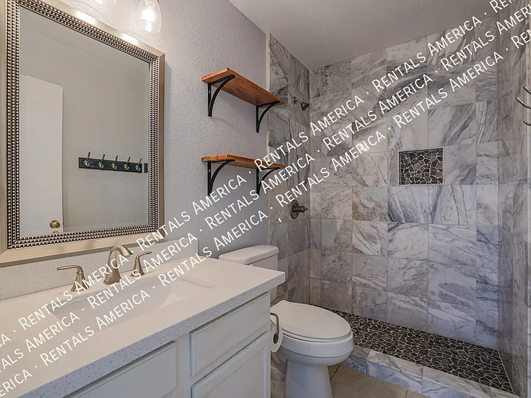 1324 S Mosley Ct — Photo 26