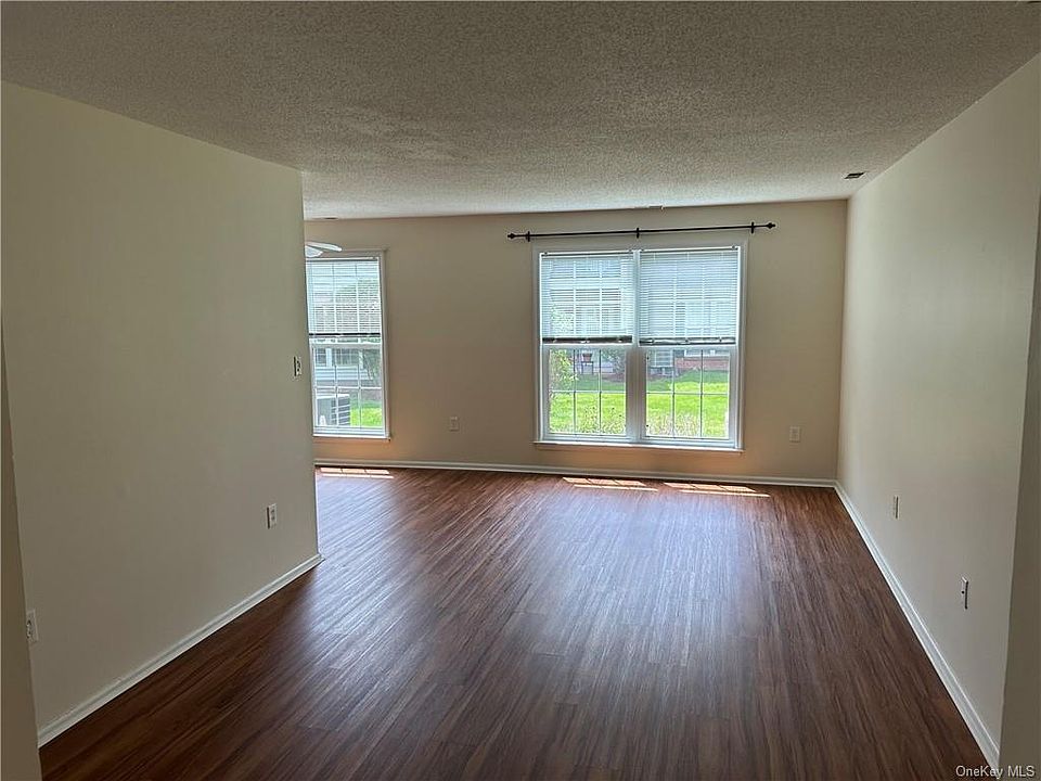 Brookshire At Wash 33 Moore Ln Washingtonville NY Zillow