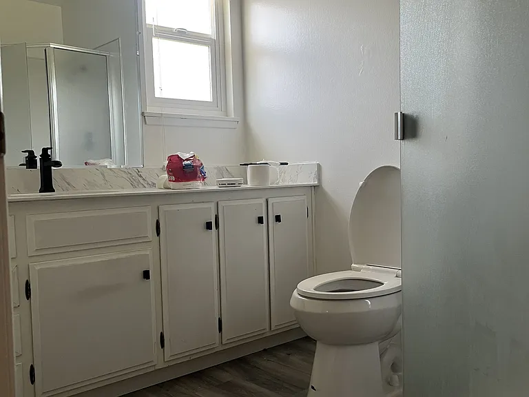 1094 Tara Ct — Photo 10