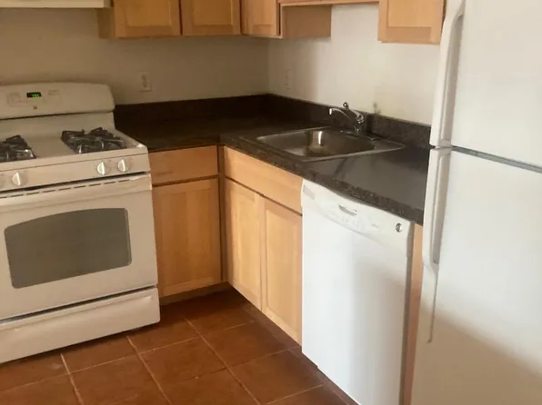 837 Washington Avenue image 4 of 14