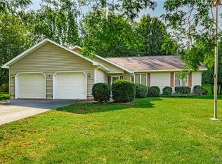 5654 Leete Rd, Lockport, NY 14094